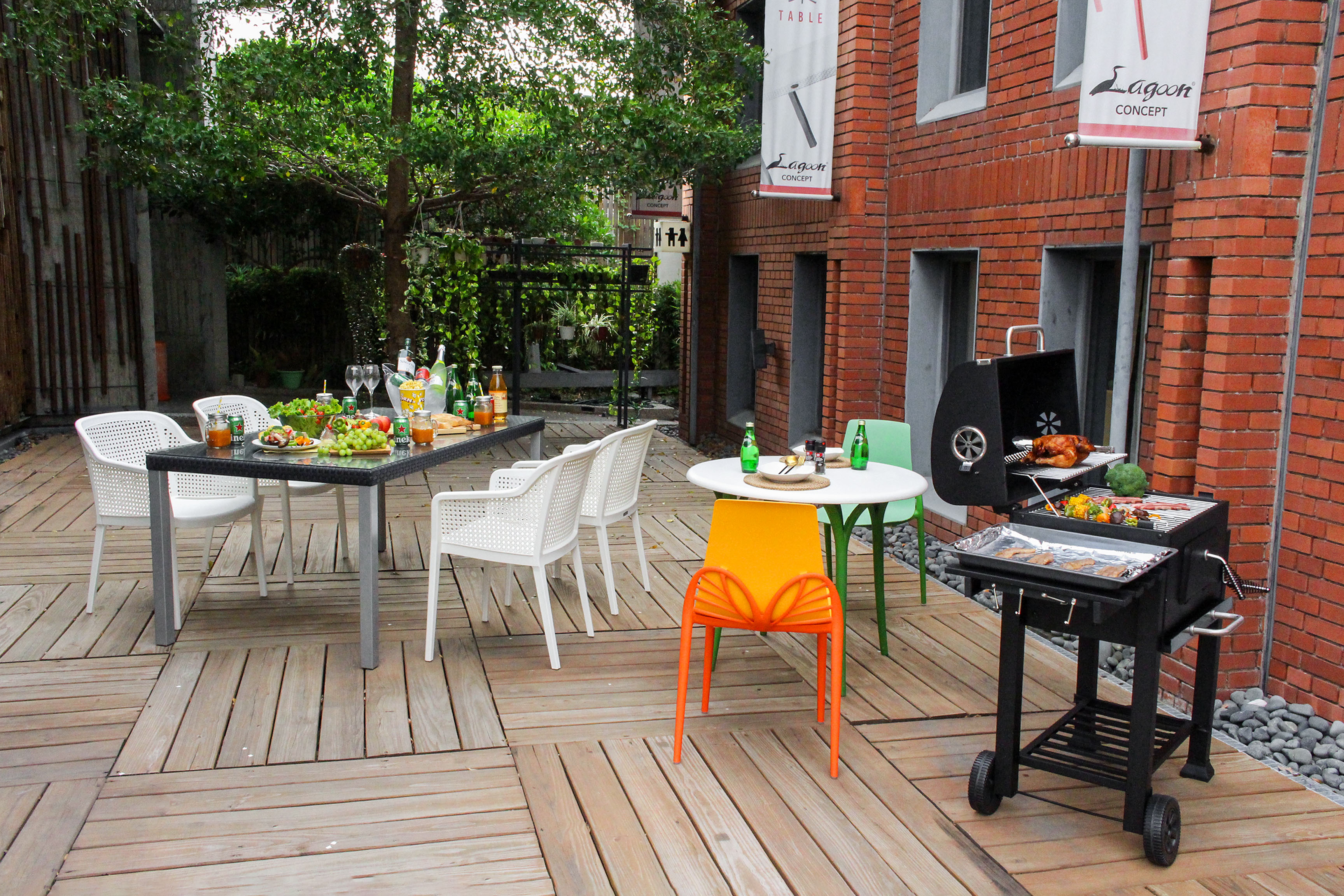 Cook, eat, laugh with friends in the backyard.